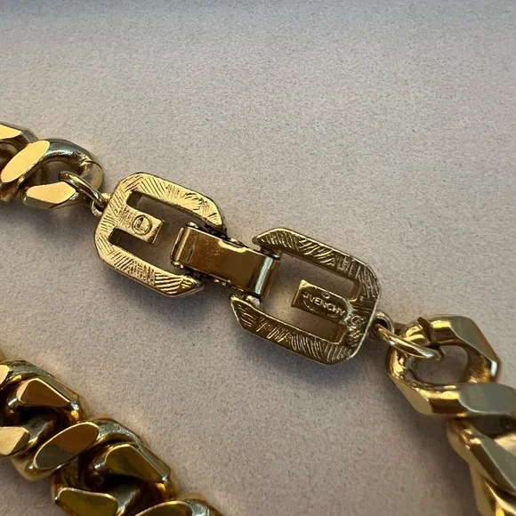GIVENCHY Vintage 30” Cuban Link Chain - Picture 3 of 6